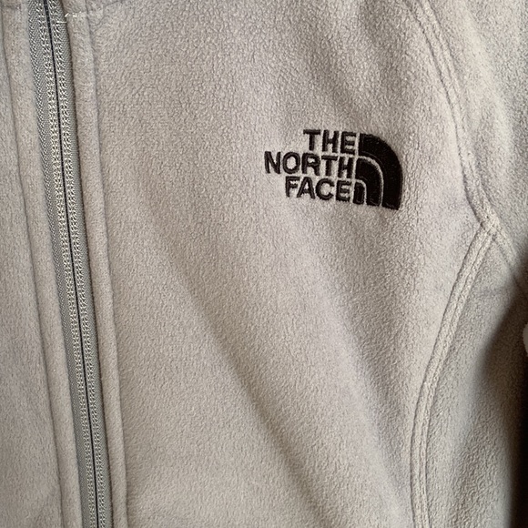 The North Face Fleece Jacket - Picture 6 of 8
